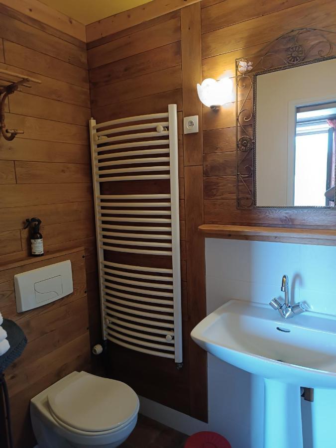 Le Castellou Bed & Breakfast Conques Bagian luar foto