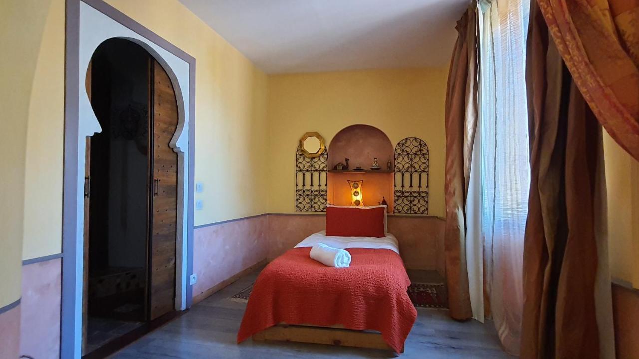 Le Castellou Bed & Breakfast Conques Bagian luar foto